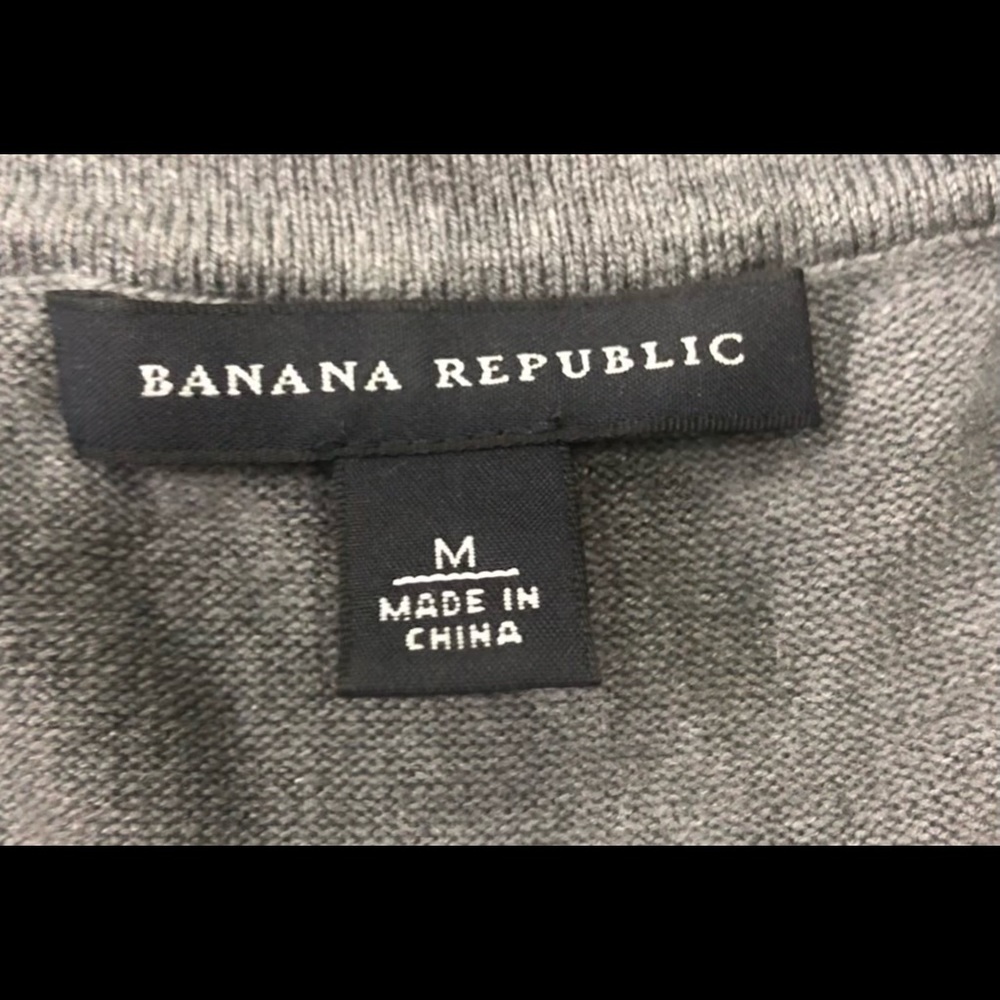Banana Republic Sweater - Picture 3 of 3